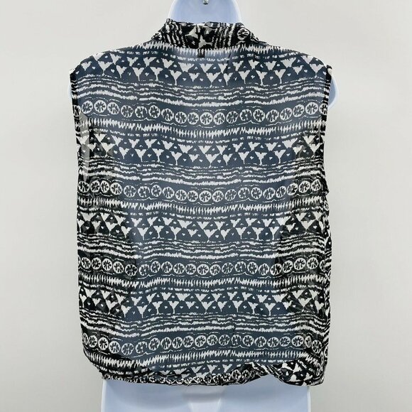 Collective Concepts Womens Size Medium Sleeveless Printed Surplice Blouse 279 - Picture 4 of 6